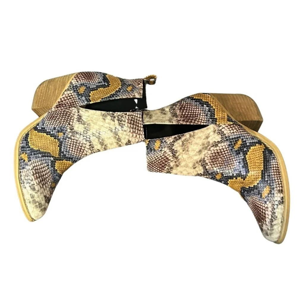 Arider Girl Faux Snakeskin Ankle Booties Size 7